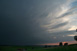 Vom Ostallguer Alpenrand aufziehendes Gewitter in der Abenddmmerung