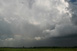 Rckseite der Gewitterzelle in stlicher Richtung, Regenbogen weiterhin sichtbar